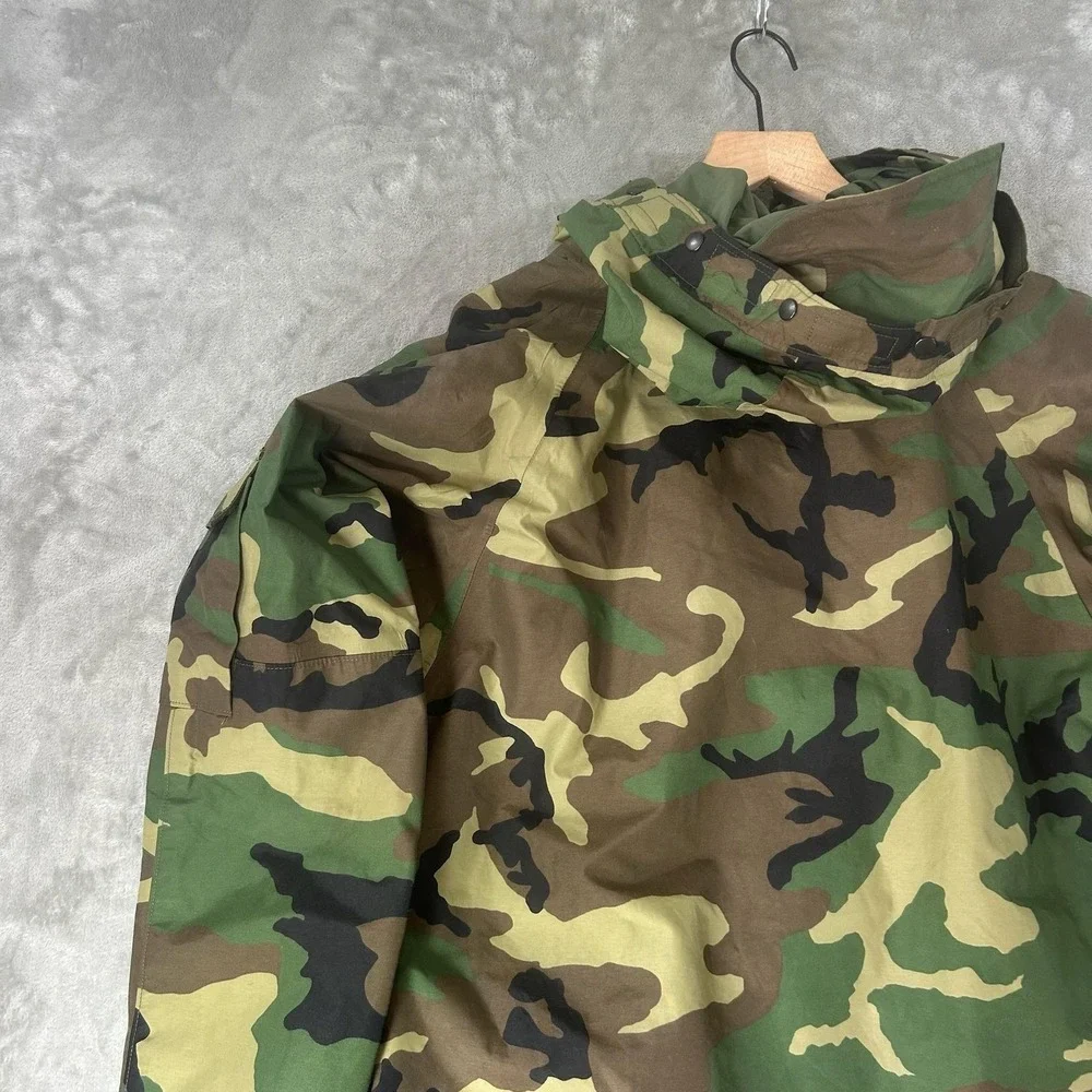 Vintage Tennier Industries Coat Mens Medium Green Camo Hooded Parka USA Military